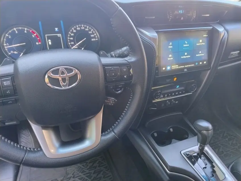galeria HILUX SW4