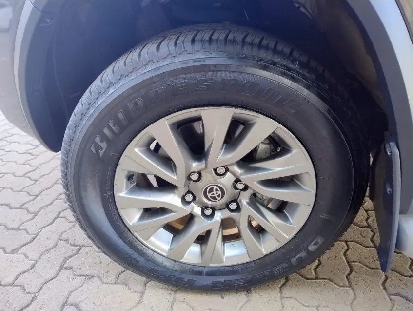 galeria HILUX SW4