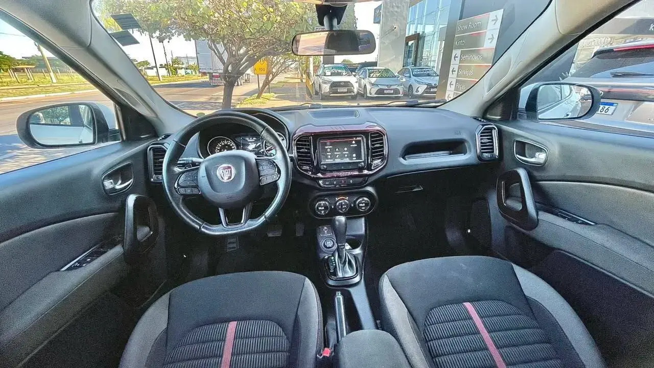 galeria FIAT TORO