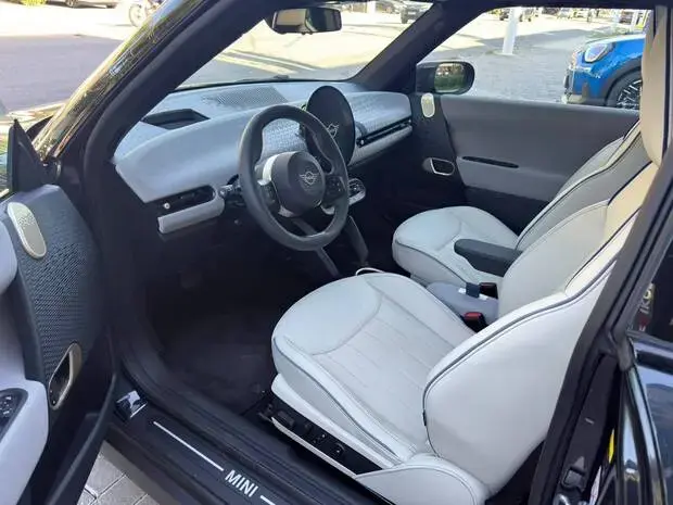 Mini Cooper SE (Elétrico)