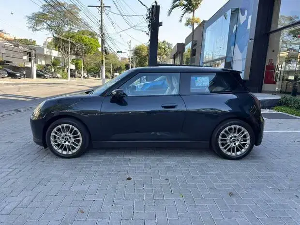 Mini Cooper SE (Elétrico)