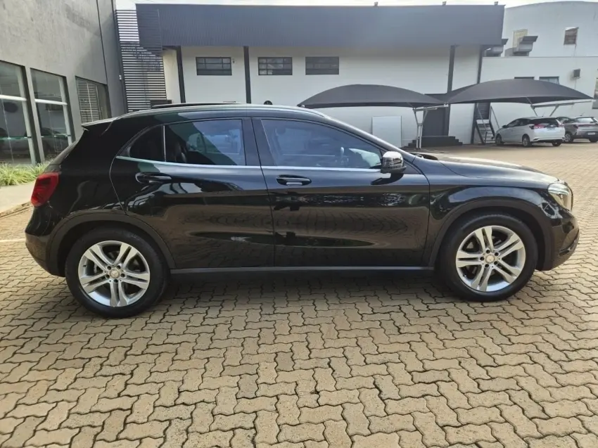 galeria GLA 250