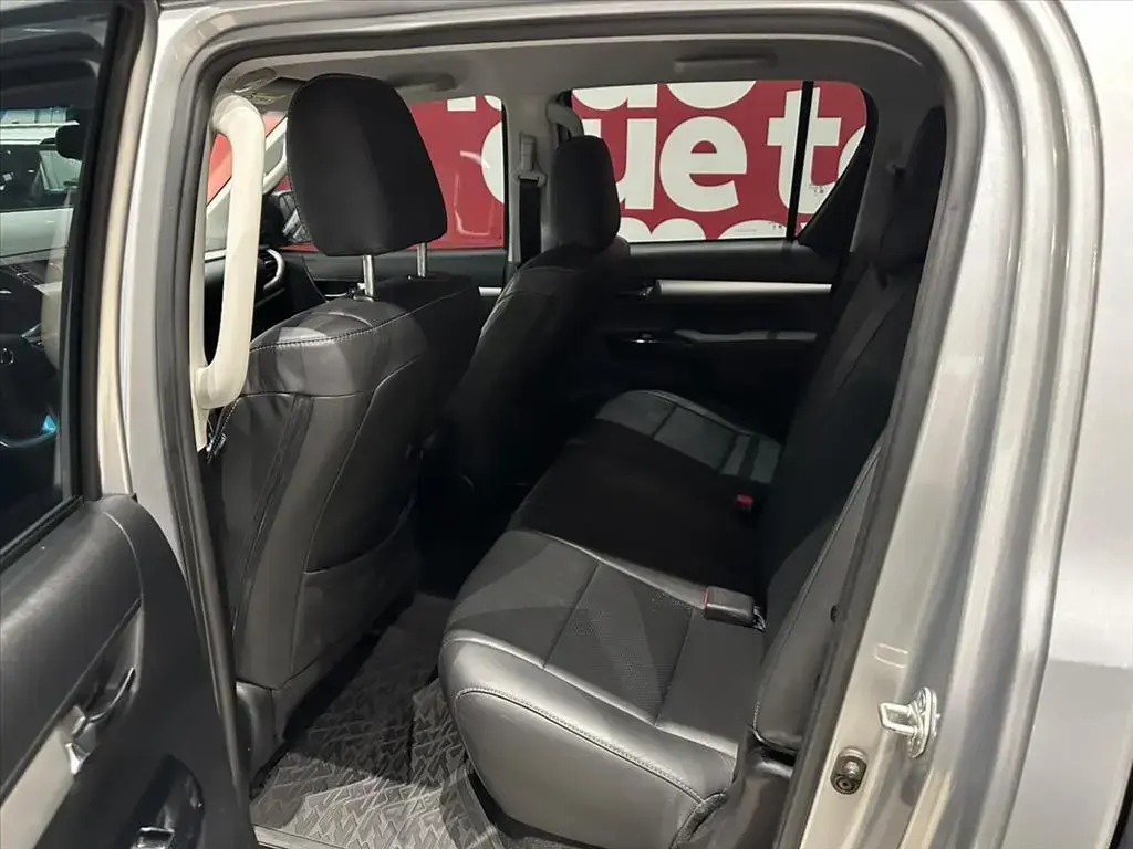 galeria HILUX