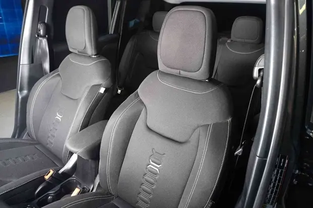 Jeep RENEGADE 1.3 T270 TURBO FLEX SPORT AT6