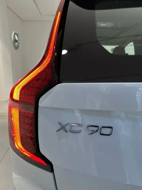 Volvo XC90 Plus PHEV