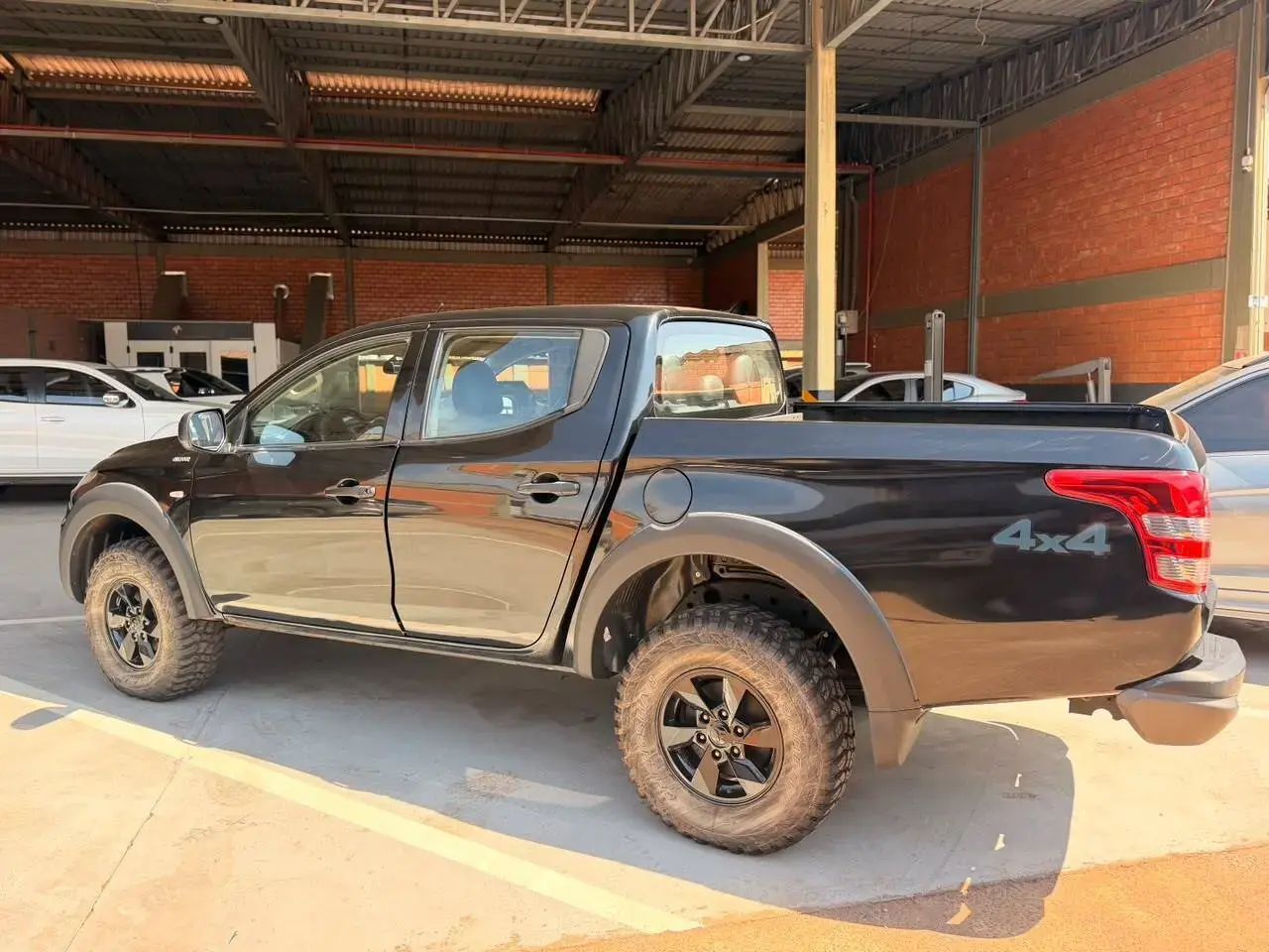 galeria L200 TRITON OUTDOOR