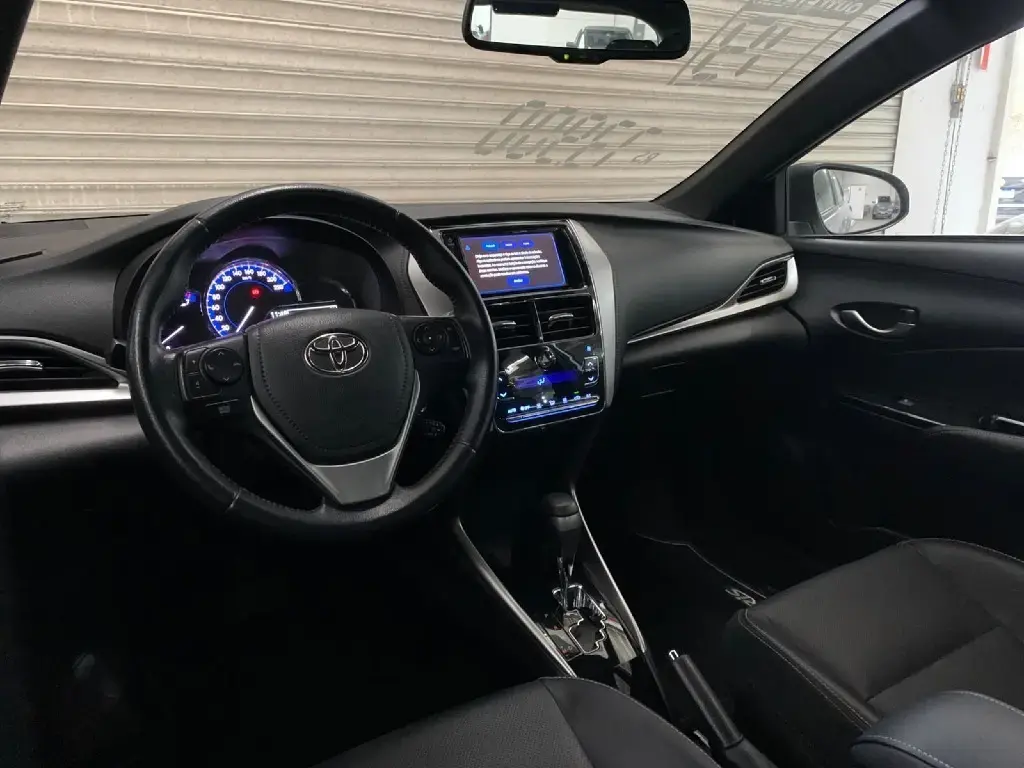galeria YARIS