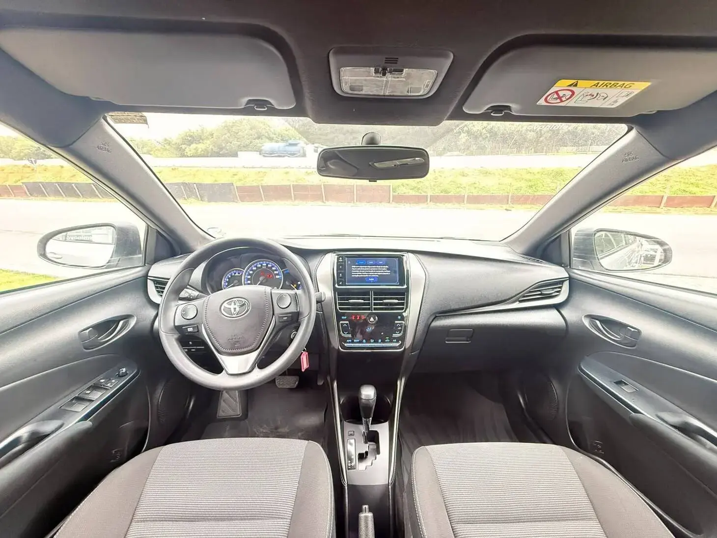 galeria Yaris