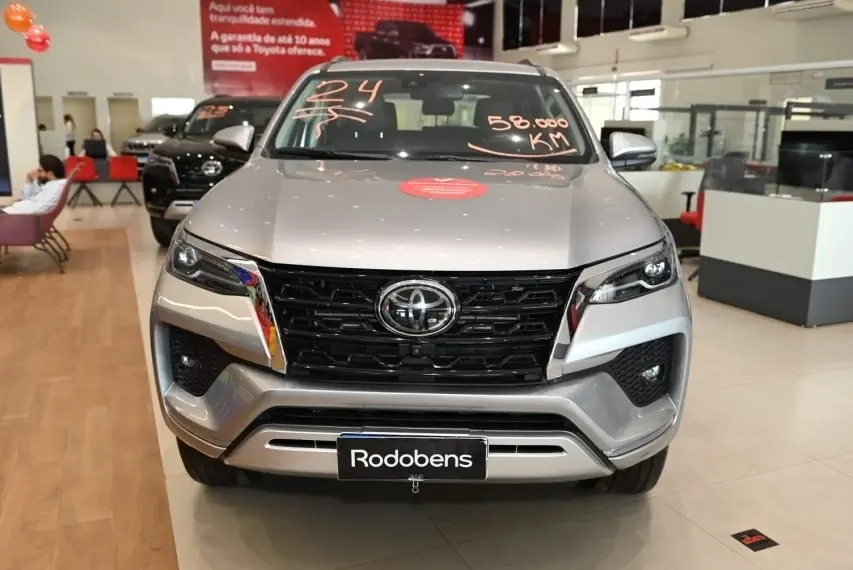 galeria HILUX SW4