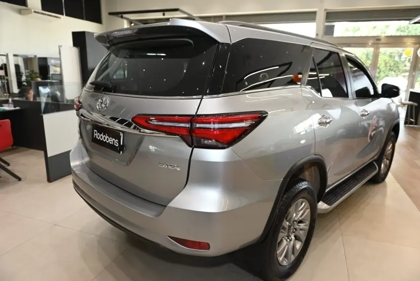 galeria HILUX SW4
