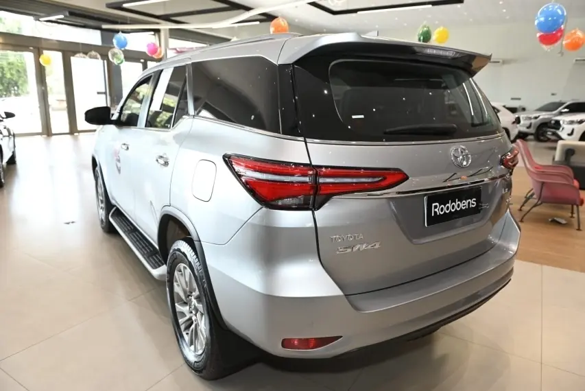 galeria HILUX SW4