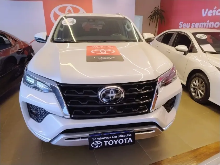 galeria HILUX SW4
