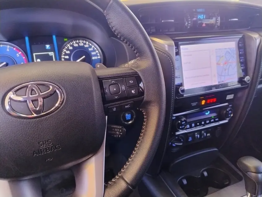 galeria HILUX SW4