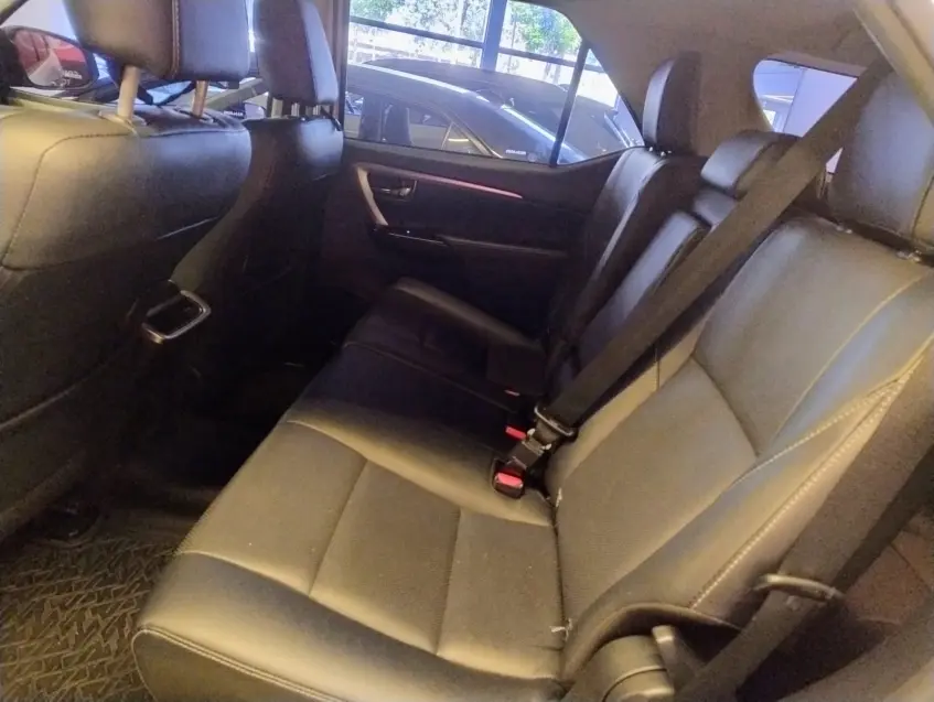galeria HILUX SW4