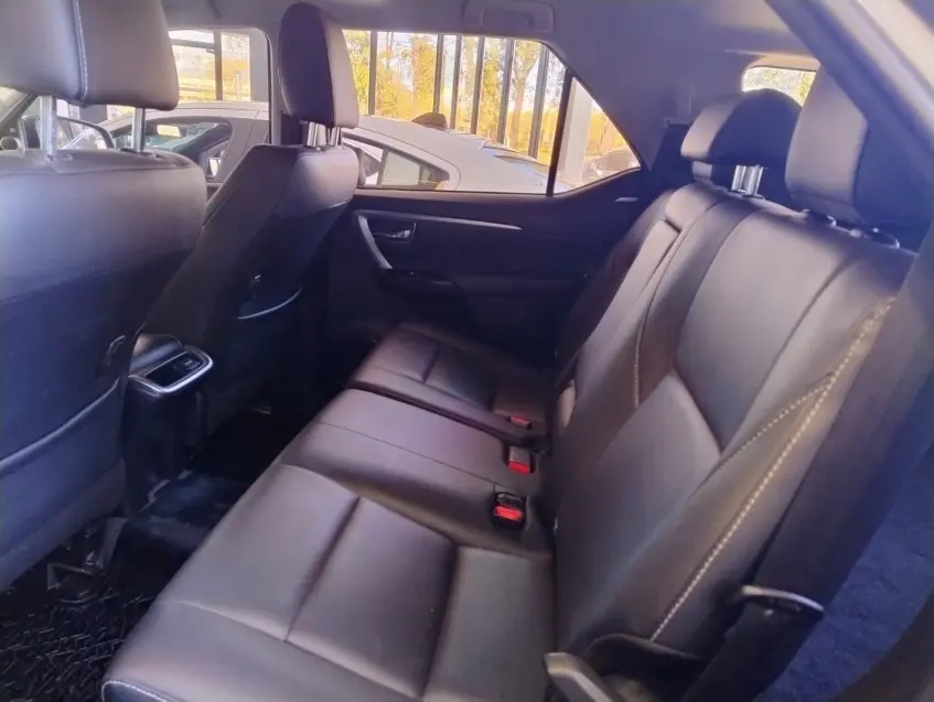 galeria HILUX SW4