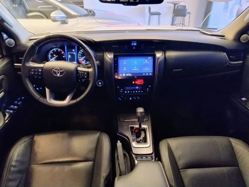 galeria HILUX SW4