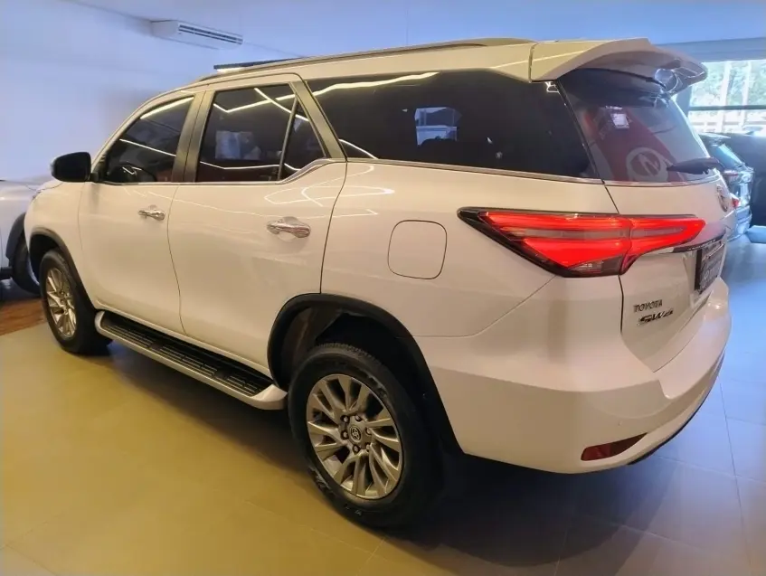 galeria HILUX SW4