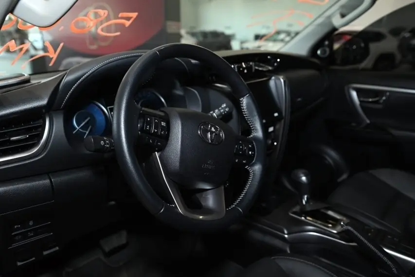 galeria HILUX SW4