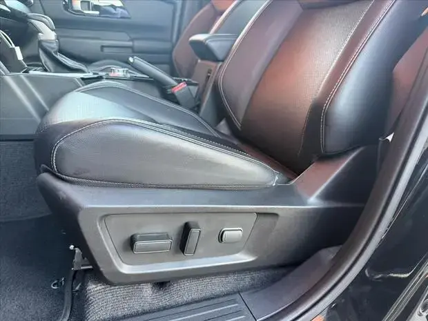 Mitsubishi TRITON 2.4 BITURBO DIESEL CD HPE-S 4X4 AUTOMÁTICO