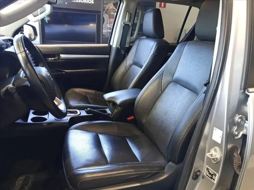 galeria HILUX