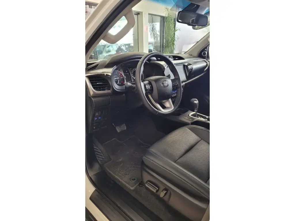 galeria HILUX