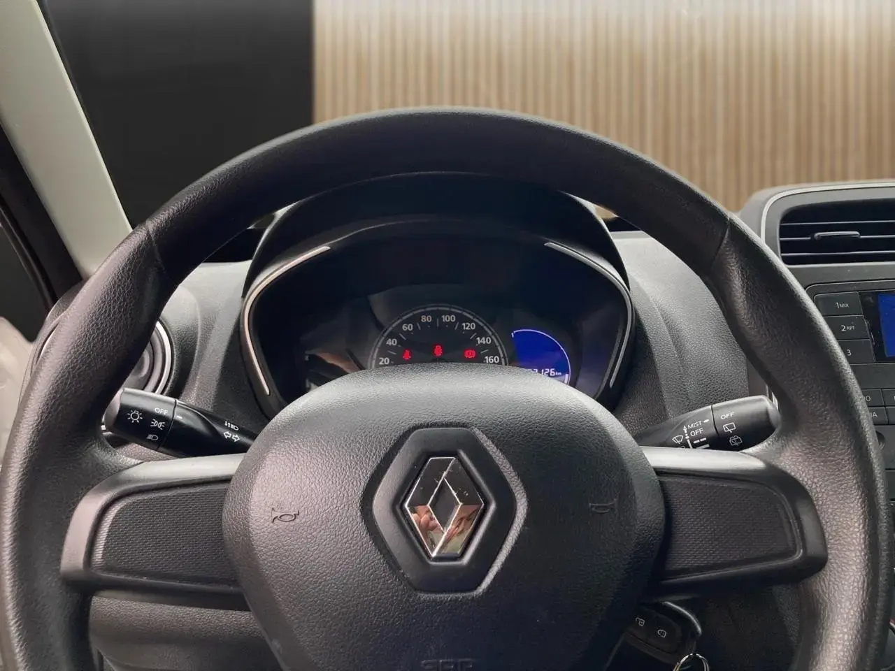 galeria KWID Zen 1.0 Flex 12V 5p Mec.