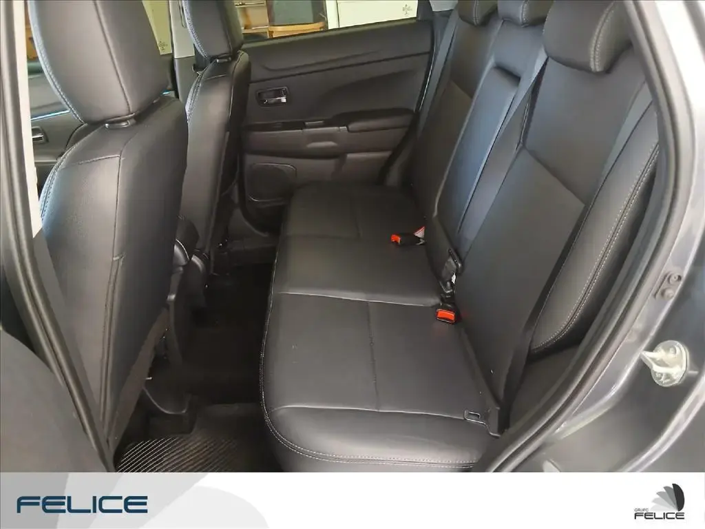 galeria OUTLANDER SPORT