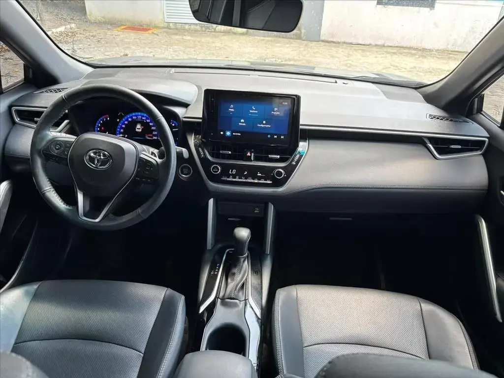 galeria COROLLA CROSS