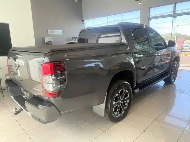Mitsubishi L200 TRITON SPORT HPE-S 2.4TDi 16v 4x4 C.D.