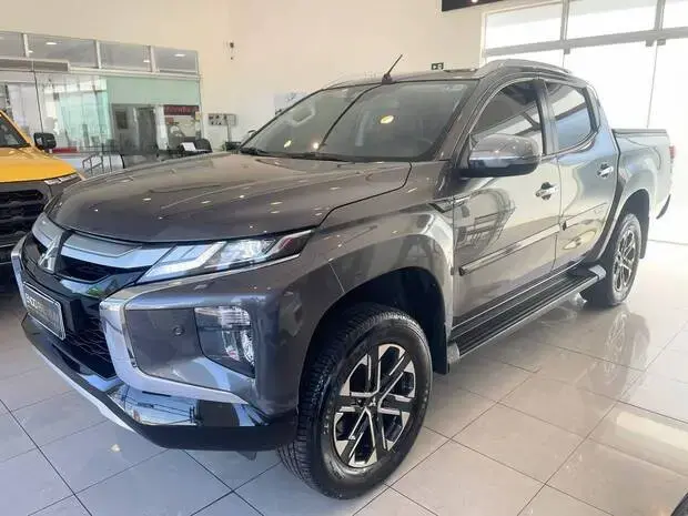 Mitsubishi L200 TRITON SPORT HPE-S 2.4TDi 16v 4x4 C.D.