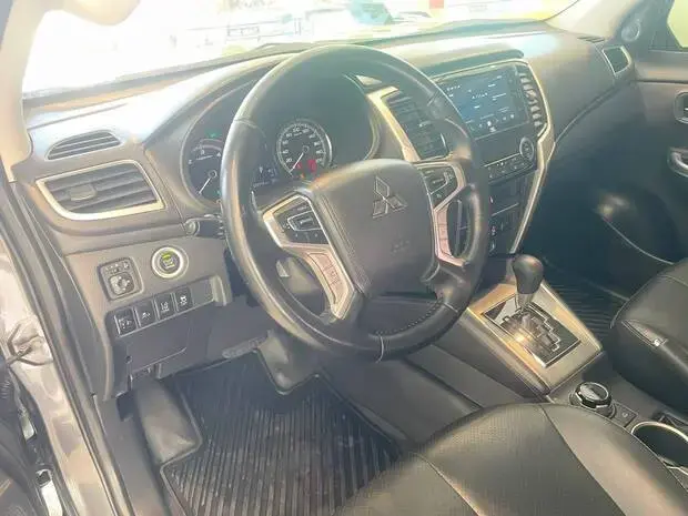 Mitsubishi L200 TRITON SPORT HPE-S 2.4TDi 16v 4x4 C.D.