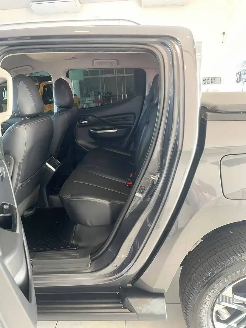 galeria L200 TRITON