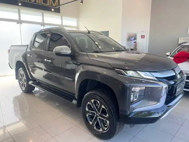 Mitsubishi L200 TRITON SPORT HPE-S 2.4TDi 16v 4x4 C.D.