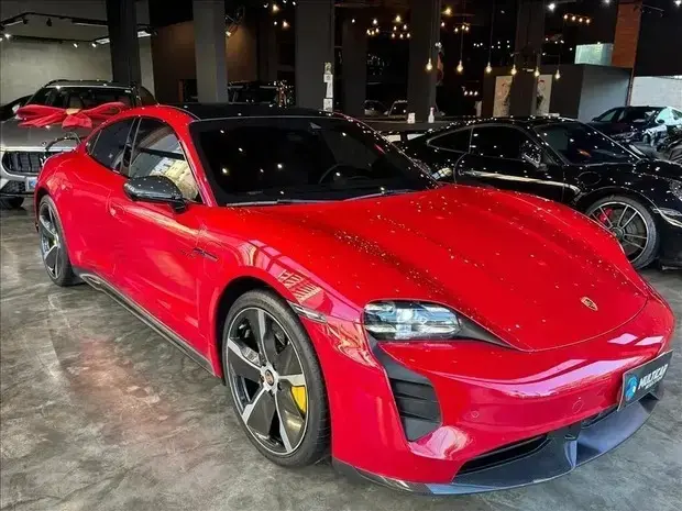 Porsche TAYCAN TURBO S ELÉTRICO