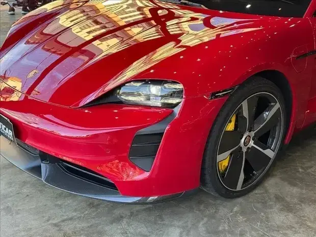 Porsche TAYCAN TURBO S ELÉTRICO