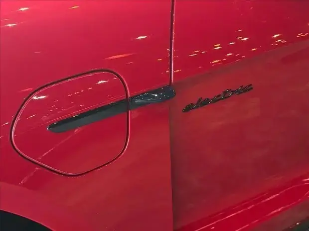 Porsche TAYCAN TURBO S ELÉTRICO