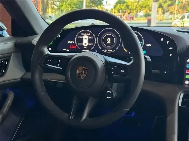 Porsche TAYCAN TURBO S ELÉTRICO