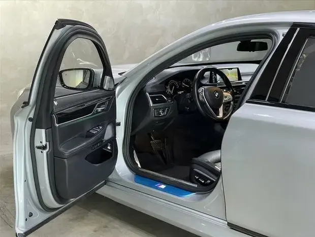 Bmw 750Li 4.4 V8 32V GASOLINA 4P AUTOMÁTICO