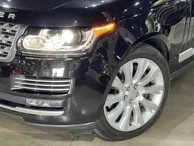Land Rover RANGE ROVER VOGUE 4.4 SDV8 SE BLACK 4X4 TURBO DIESEL 4P AUTOMÁTICO