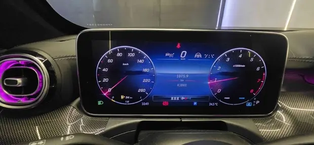 Mercedes Benz C 300 2.0 EQ BOOST HÍBRIDO AMG LINE 9G-TRONIC