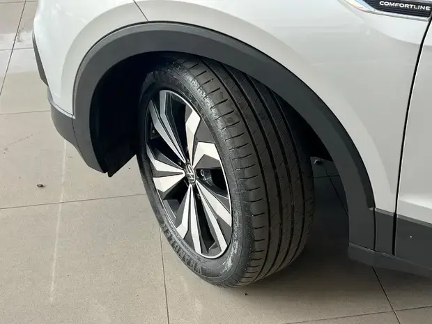 Volkswagen T-CROSS 1.0 200 TSI TOTAL FLEX COMFORTLINE AUTOMÁTICO