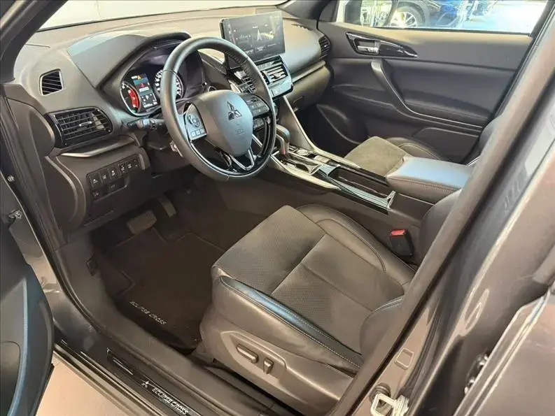 galeria ECLIPSE CROSS