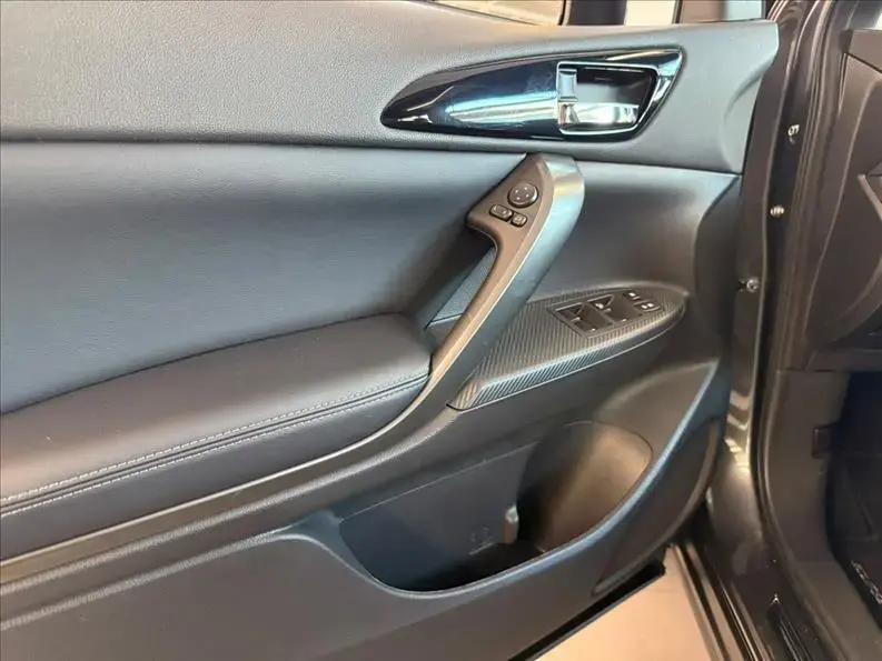 galeria ECLIPSE CROSS