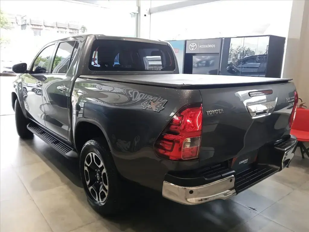 galeria HILUX