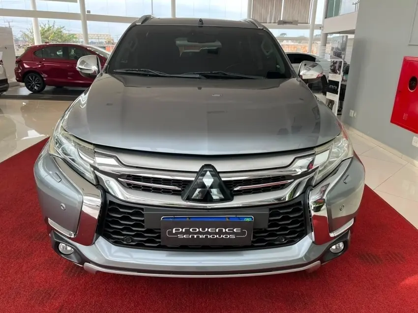 galeria PAJERO SPORT