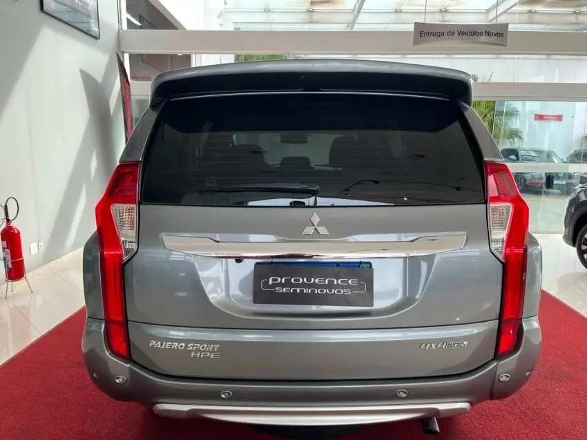 galeria PAJERO SPORT