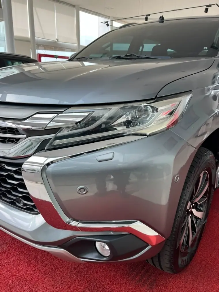 galeria PAJERO SPORT