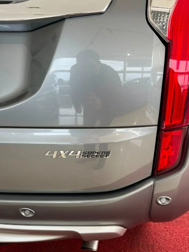 galeria PAJERO SPORT