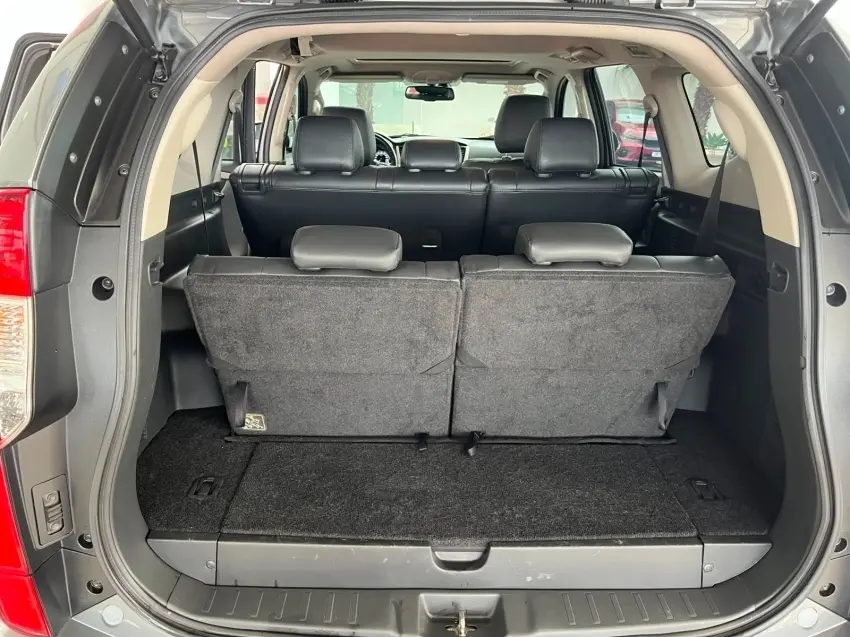 galeria PAJERO SPORT