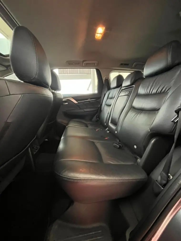 galeria PAJERO SPORT